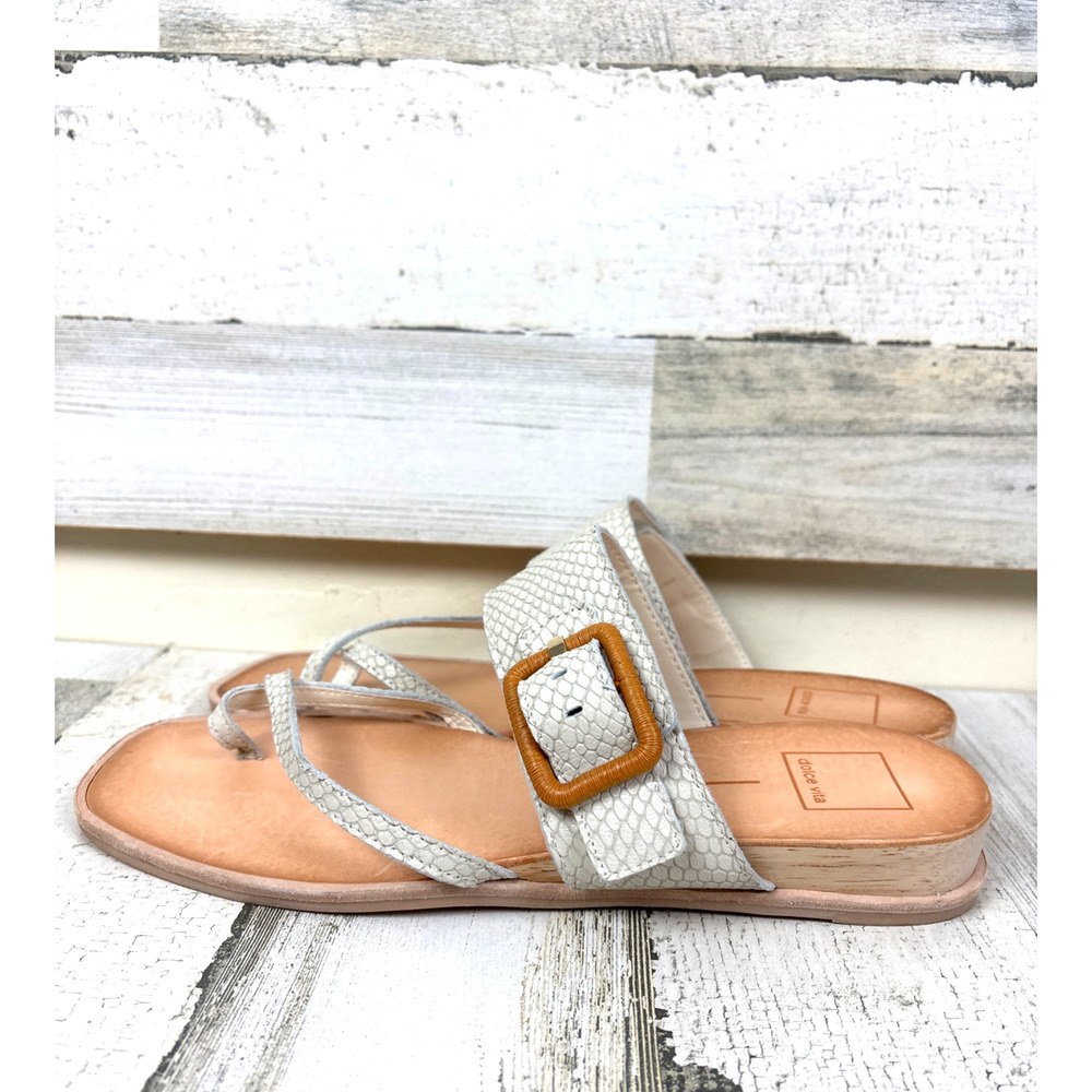 Dolce Vita Womens 9.5 White Perris Buckle Adjustable Flat Sandals NEW